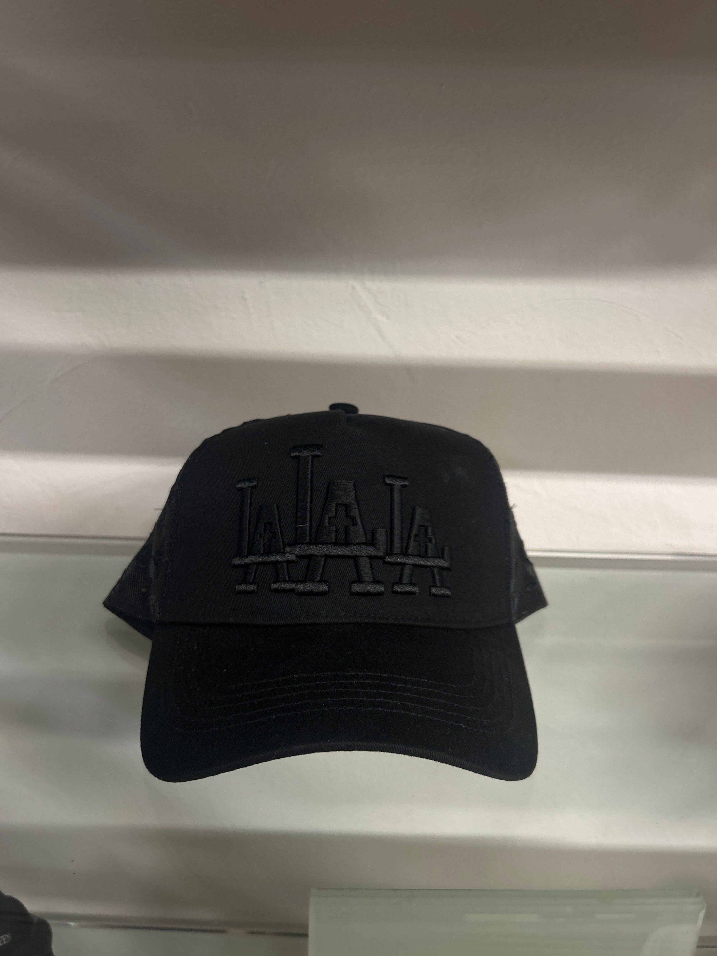 3 LA hat 1 to 1