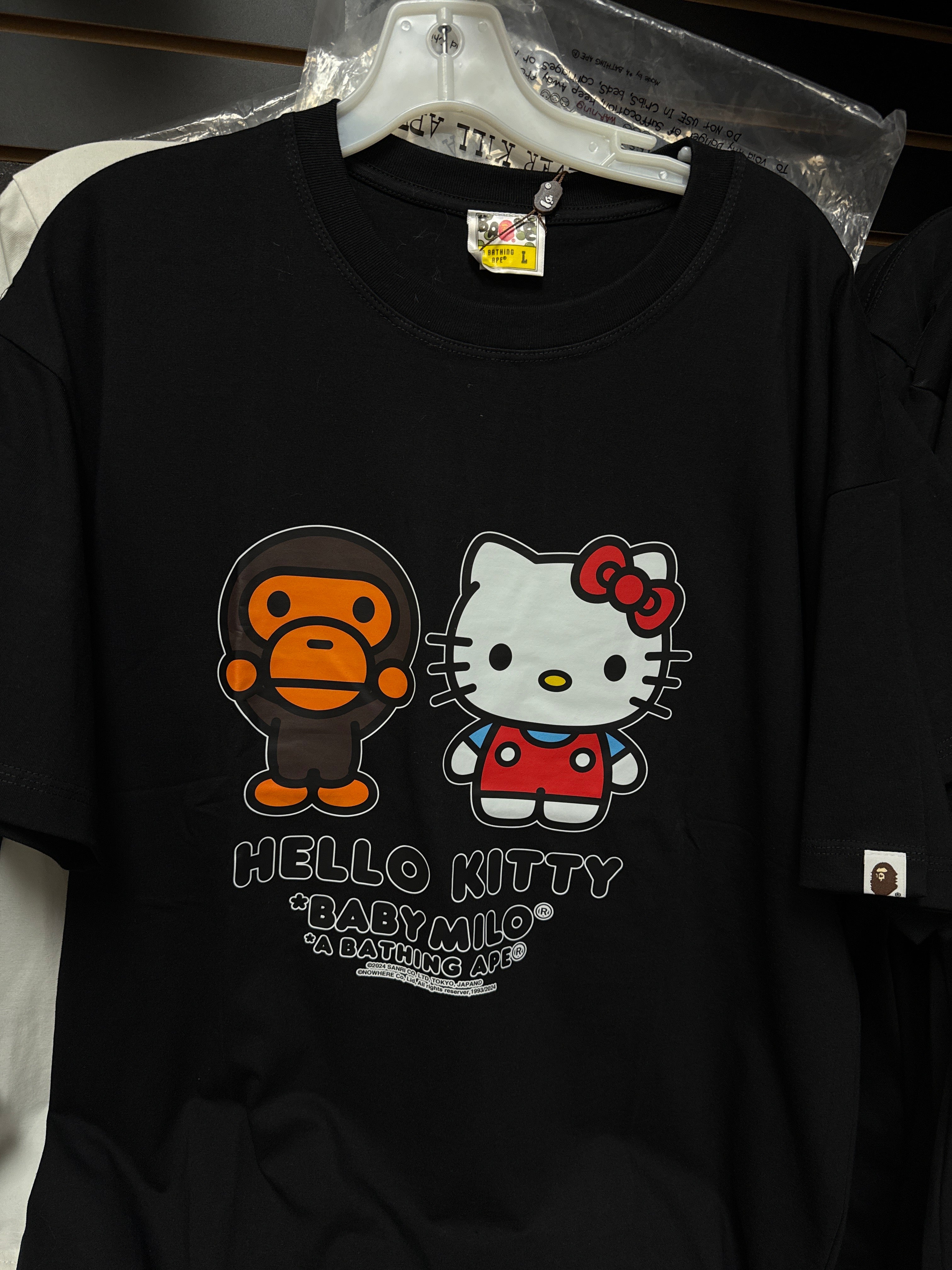 Hello Kitty x bape 1 to 1