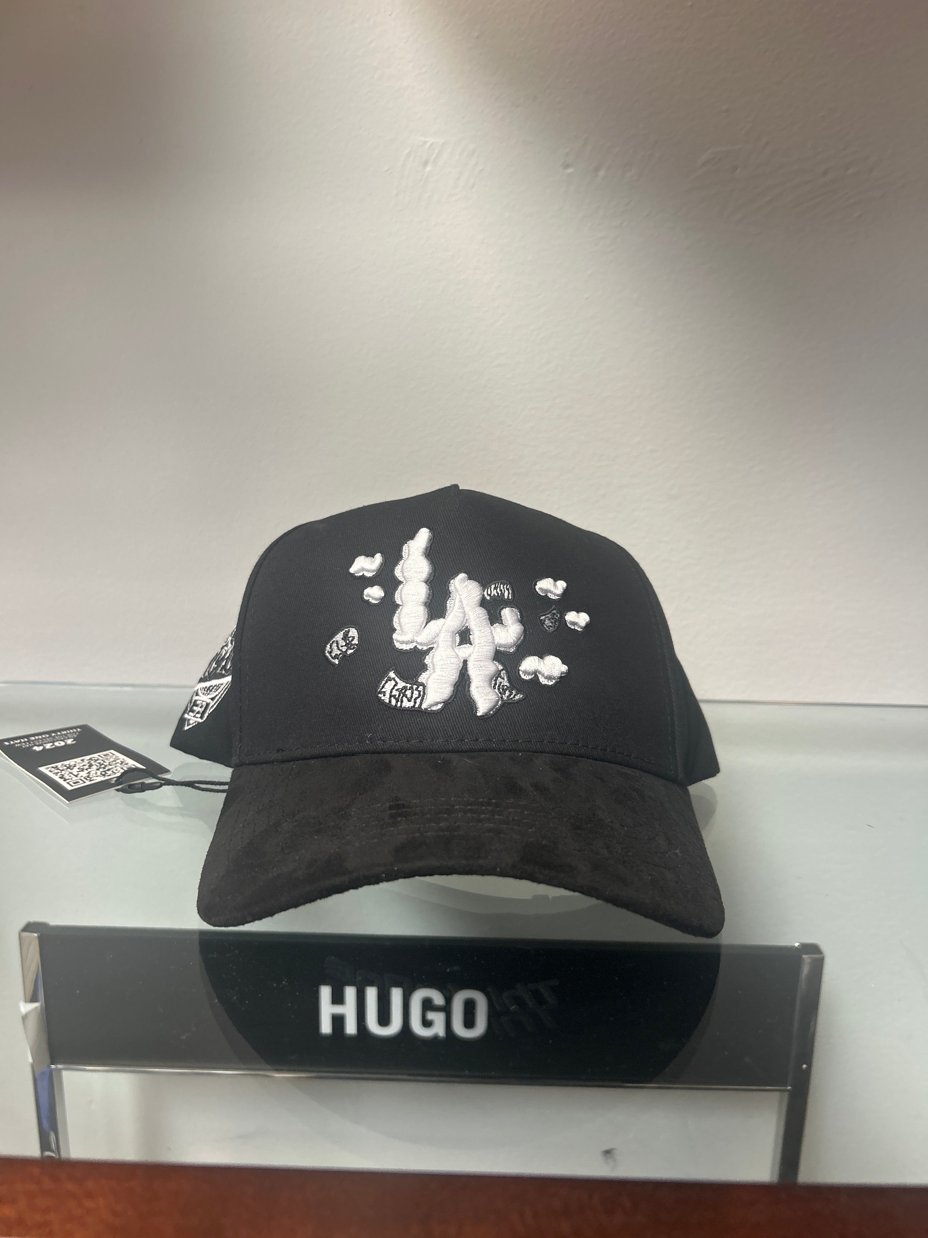 Hat 1 to 1