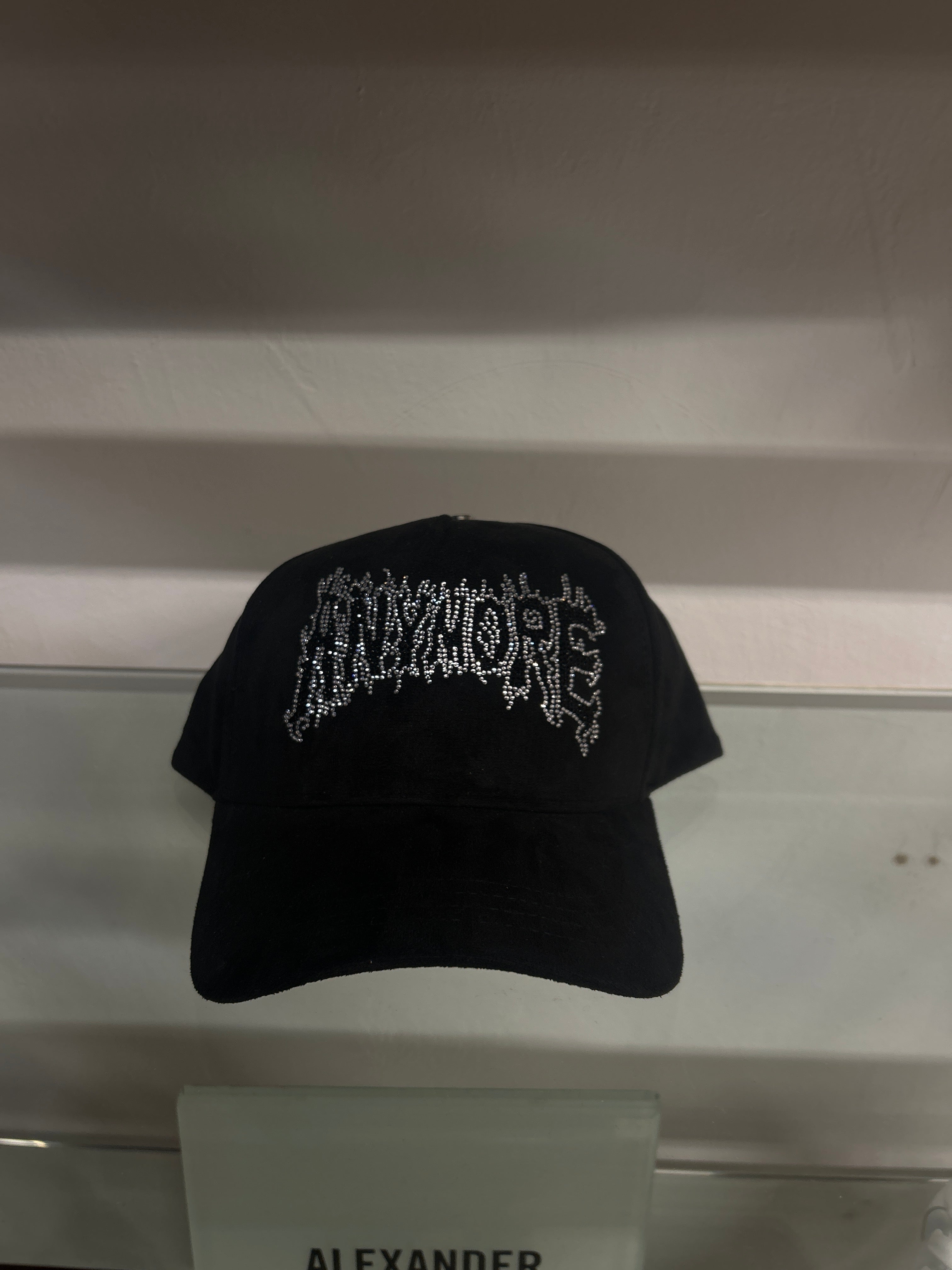Hat 1 to 1